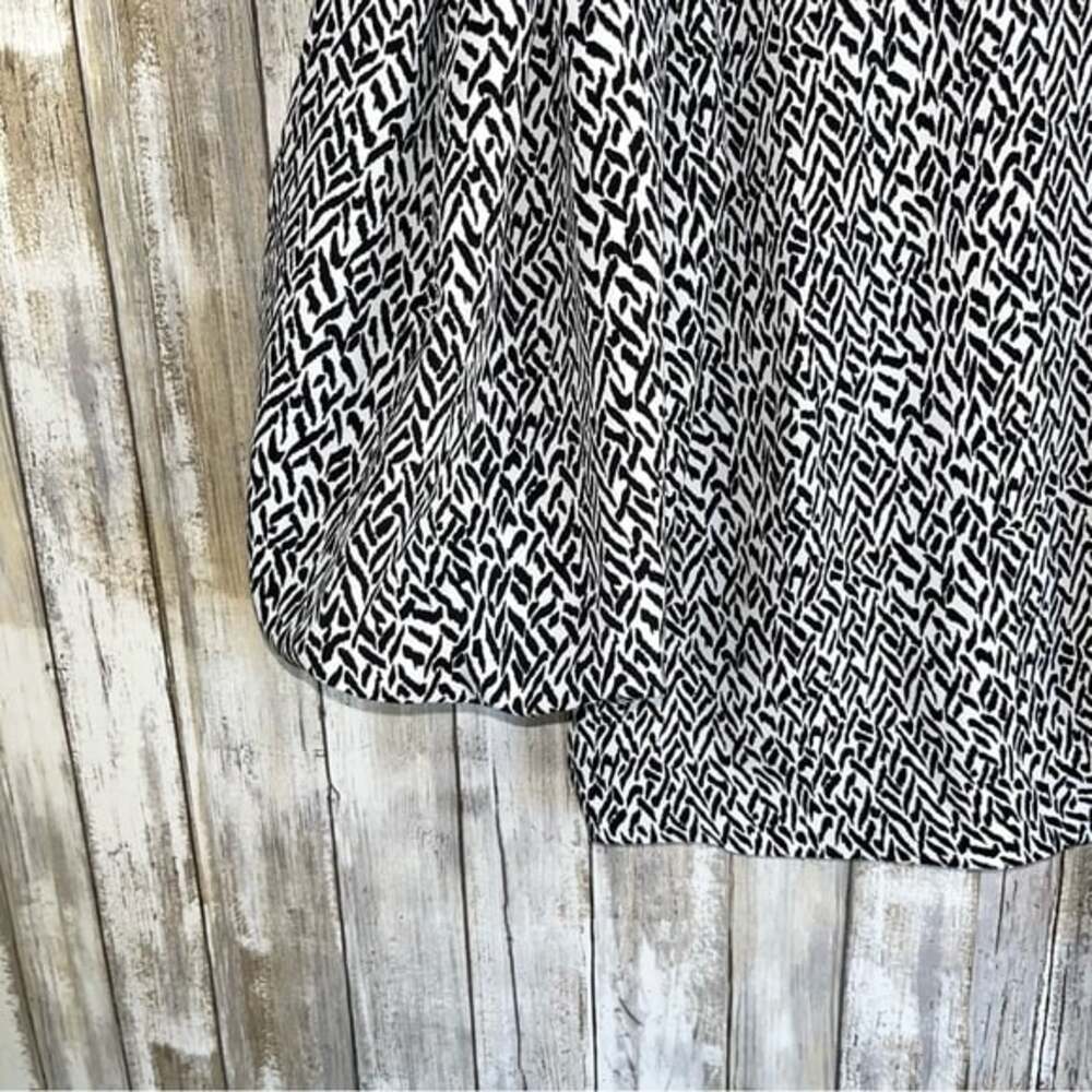 Vince Camuto 3/4 Sleeve Bubble Tie Front Printed Blouse - Picture 6 of 7